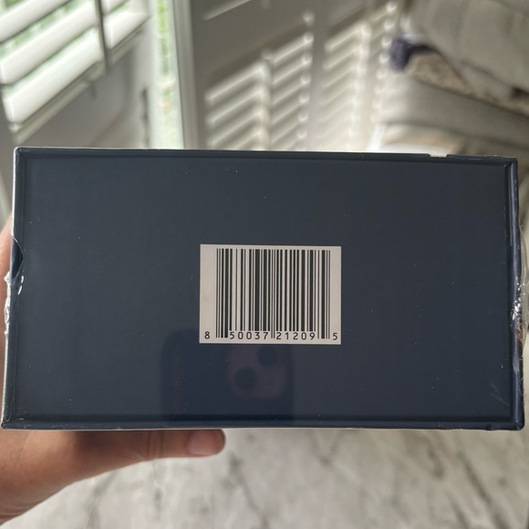 NORI Brand new in sealed box Handheld Steam Iron in Navy Blue - Picture 4 of 4